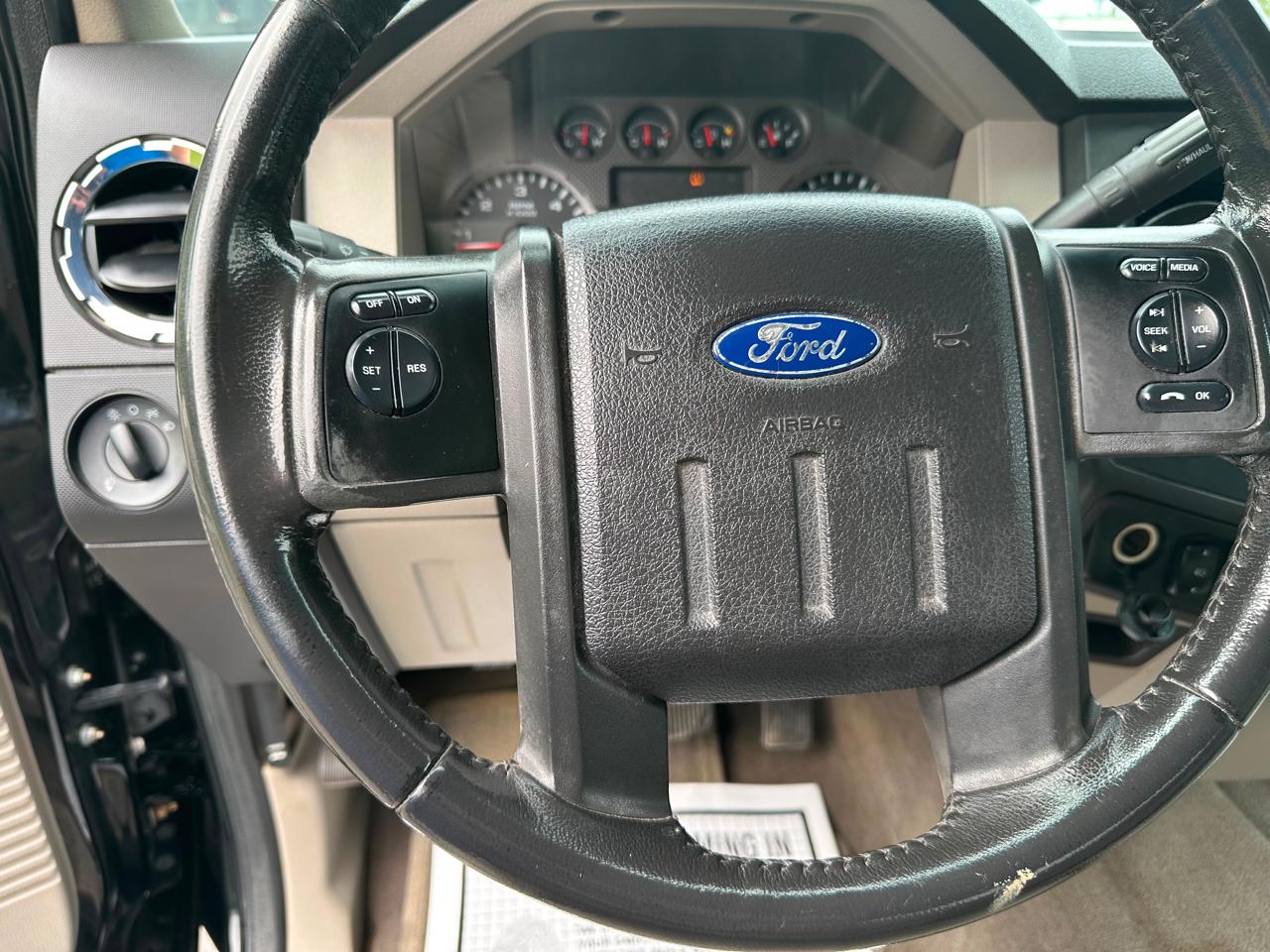 Ford Super Duty F-250 SRW XL 4WD Crew Cab 6.75' Box 2010