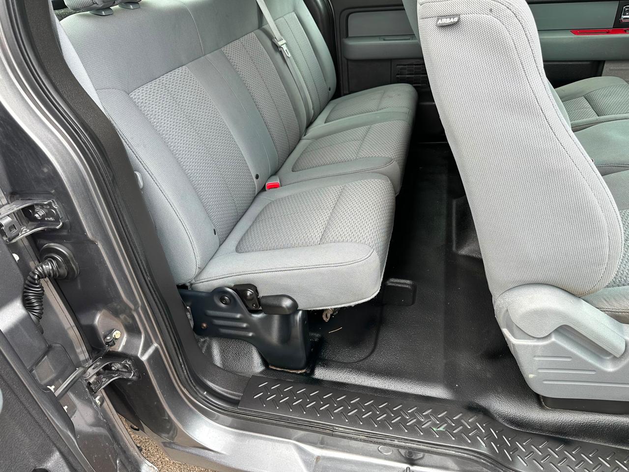 Ford F-150 STX SuperCab 5.5-ft Box 4WD 2013