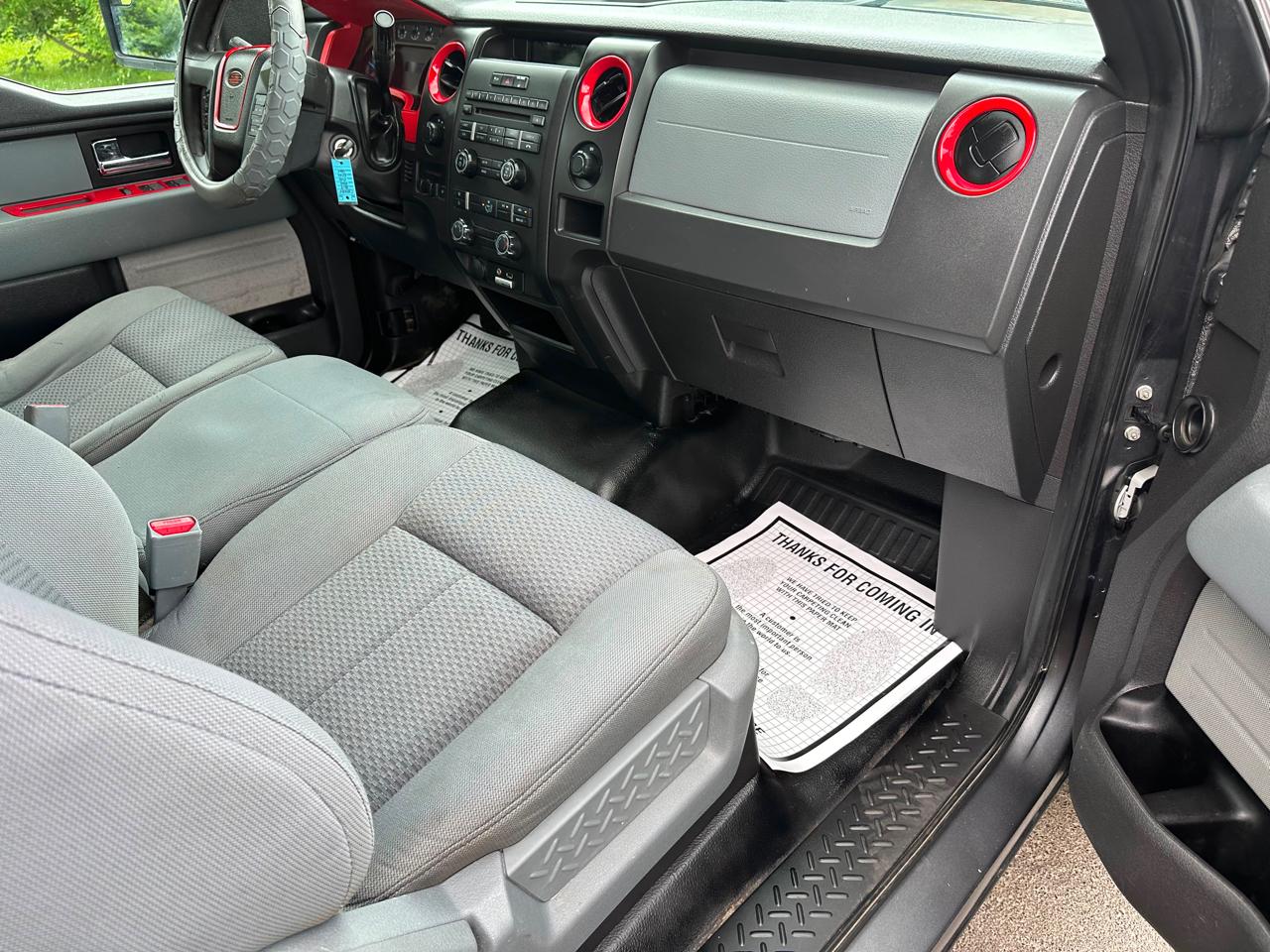 Ford F-150 STX SuperCab 5.5-ft Box 4WD 2013