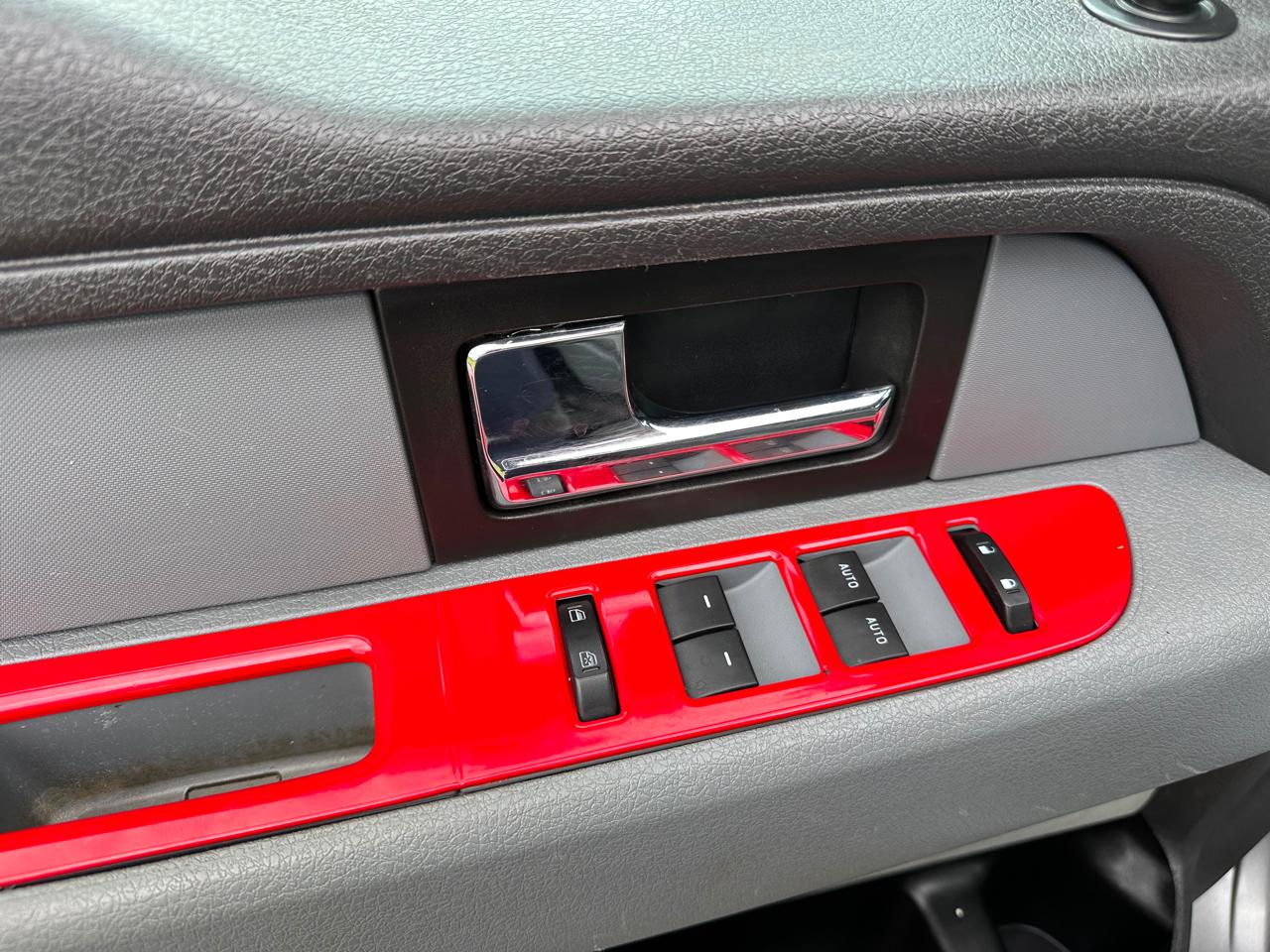 Ford F-150 STX SuperCab 5.5-ft Box 4WD 2013