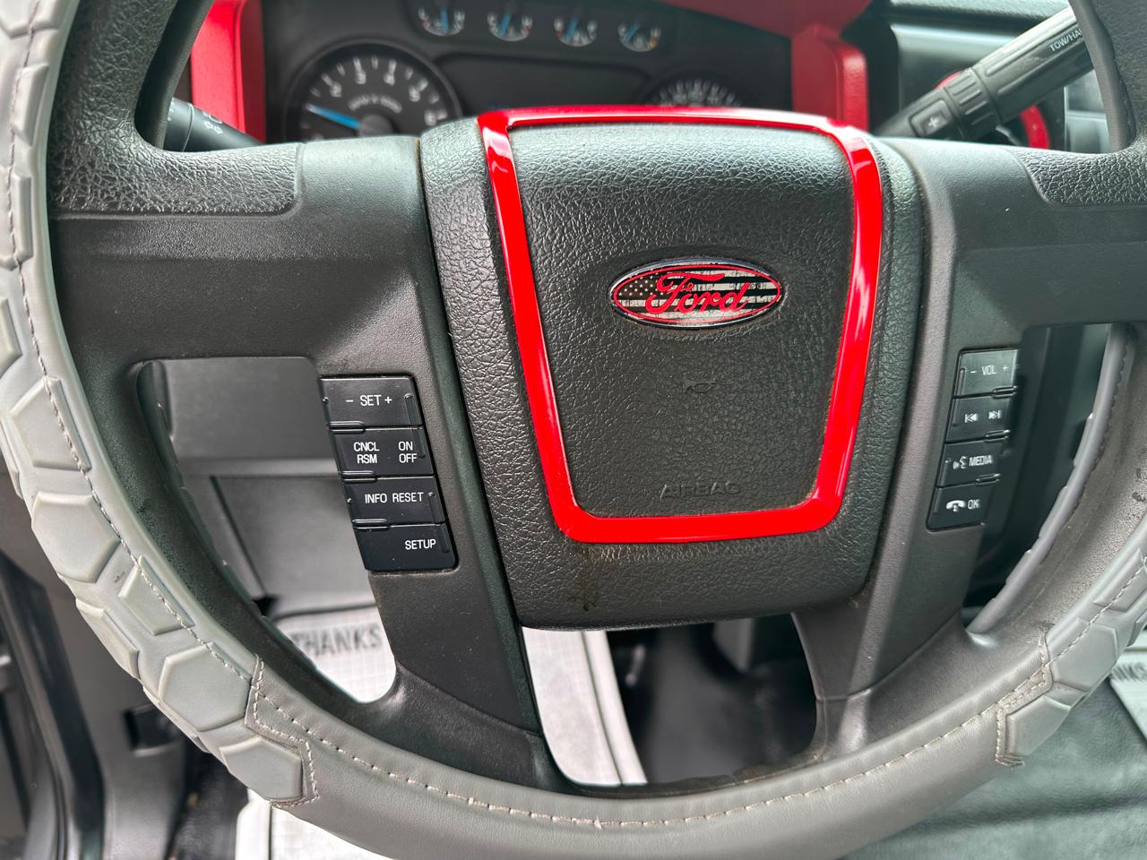 Ford F-150 STX SuperCab 5.5-ft Box 4WD 2013