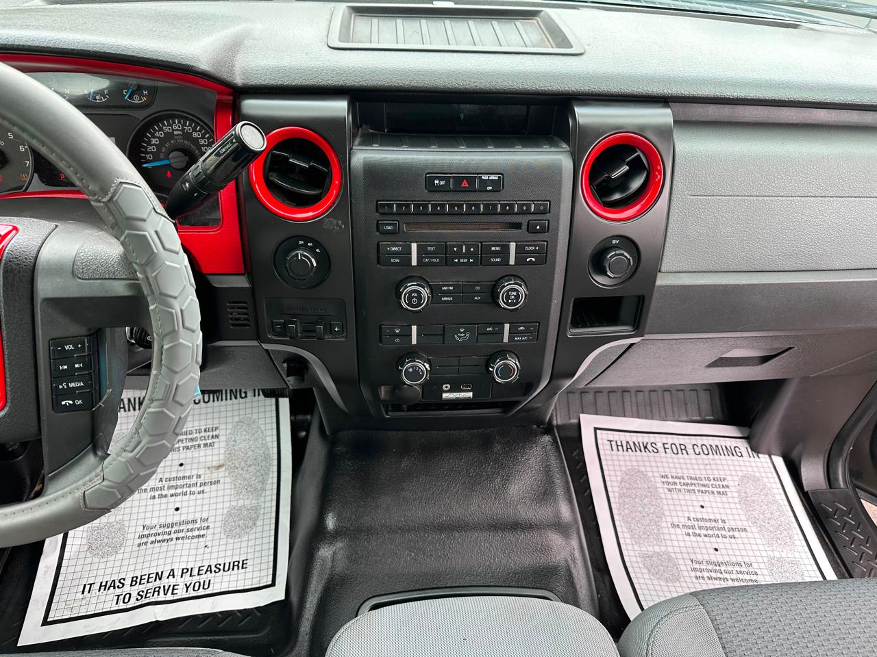 Ford F-150 STX SuperCab 5.5-ft Box 4WD 2013