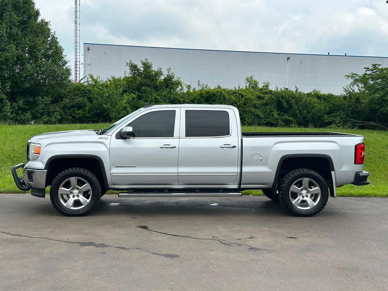 GMC Sierra 1500 4WD Crew Cab 153.0" SLE 2015