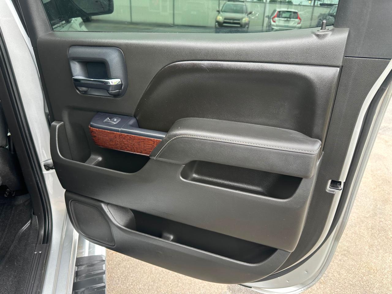 GMC Sierra 1500 4WD Crew Cab 153.0" SLE 2015