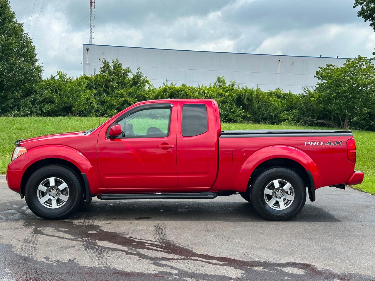 Nissan Frontier 4WD King Cab Auto PRO-4X 2009