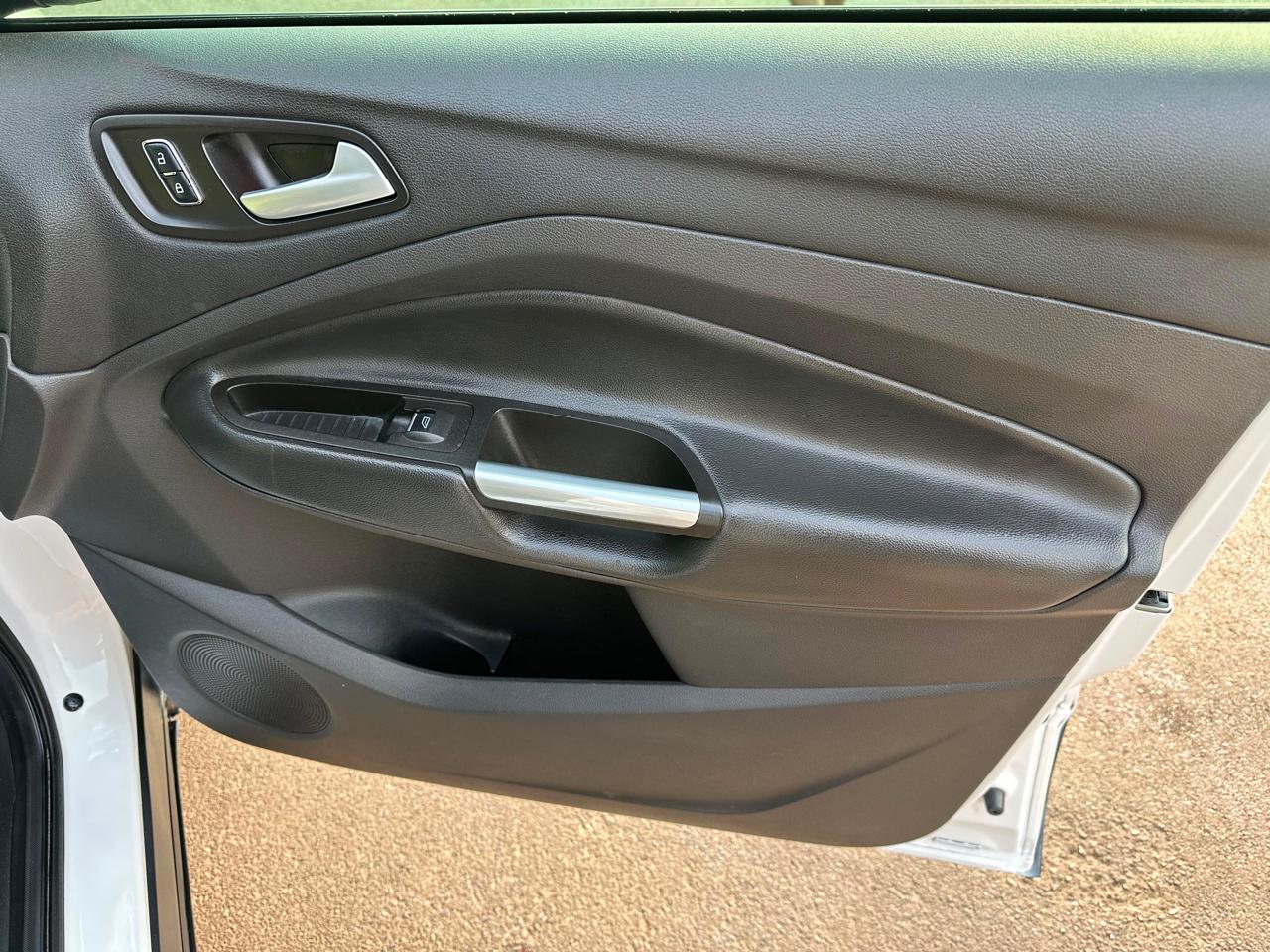 Ford Escape FWD 4dr Titanium 2015