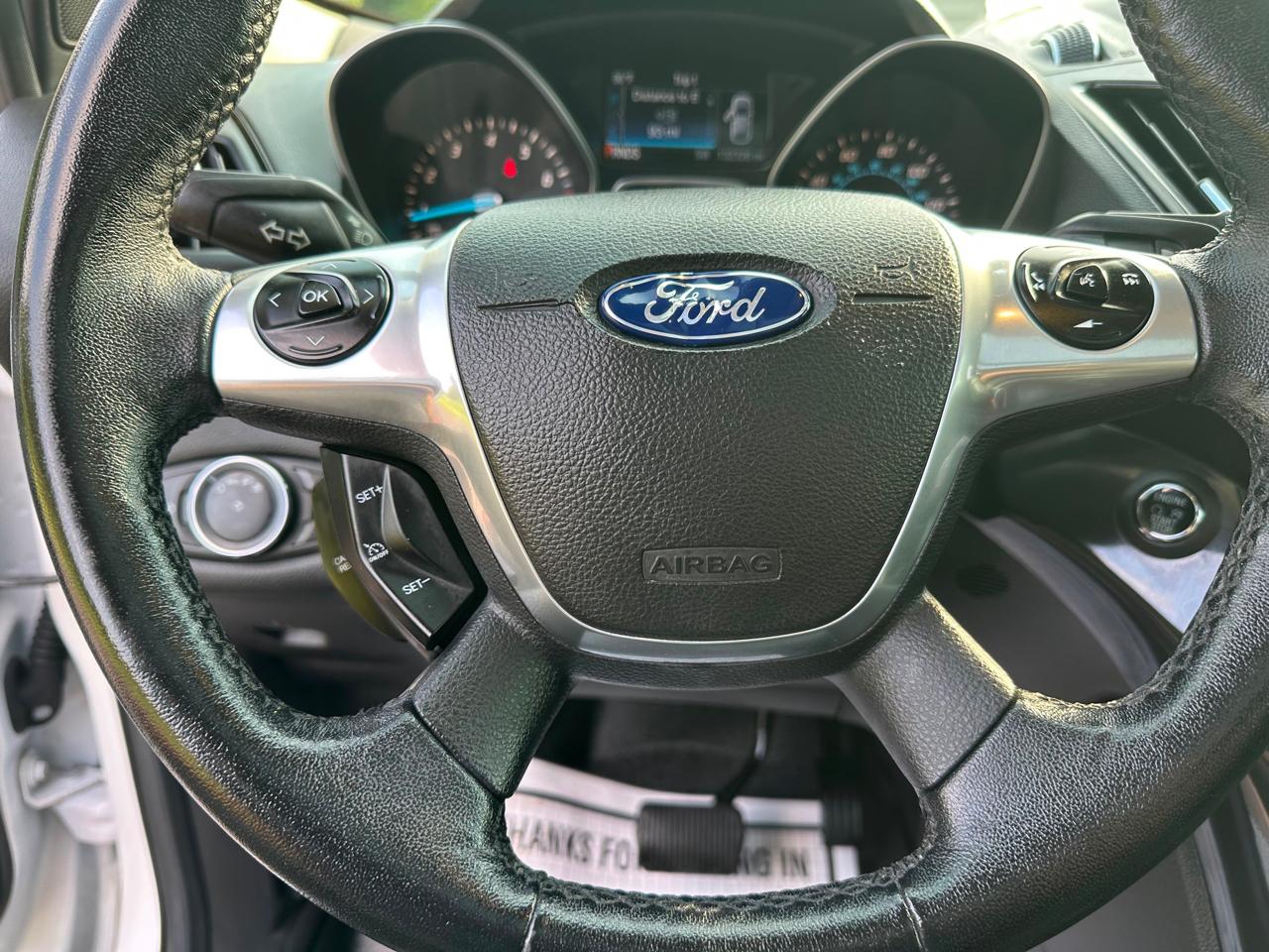 Ford Escape FWD 4dr Titanium 2015