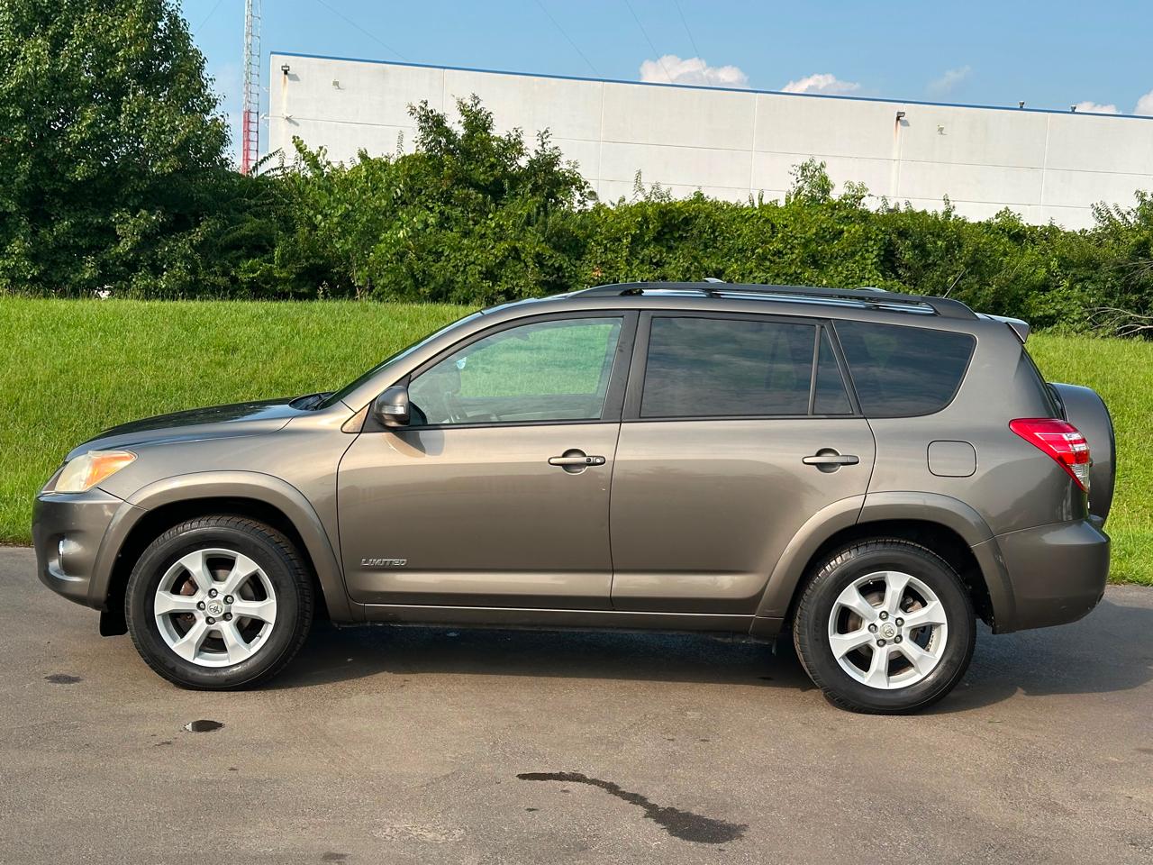 Toyota RAV4 4WD 4dr I4 Limited (Natl) 2012