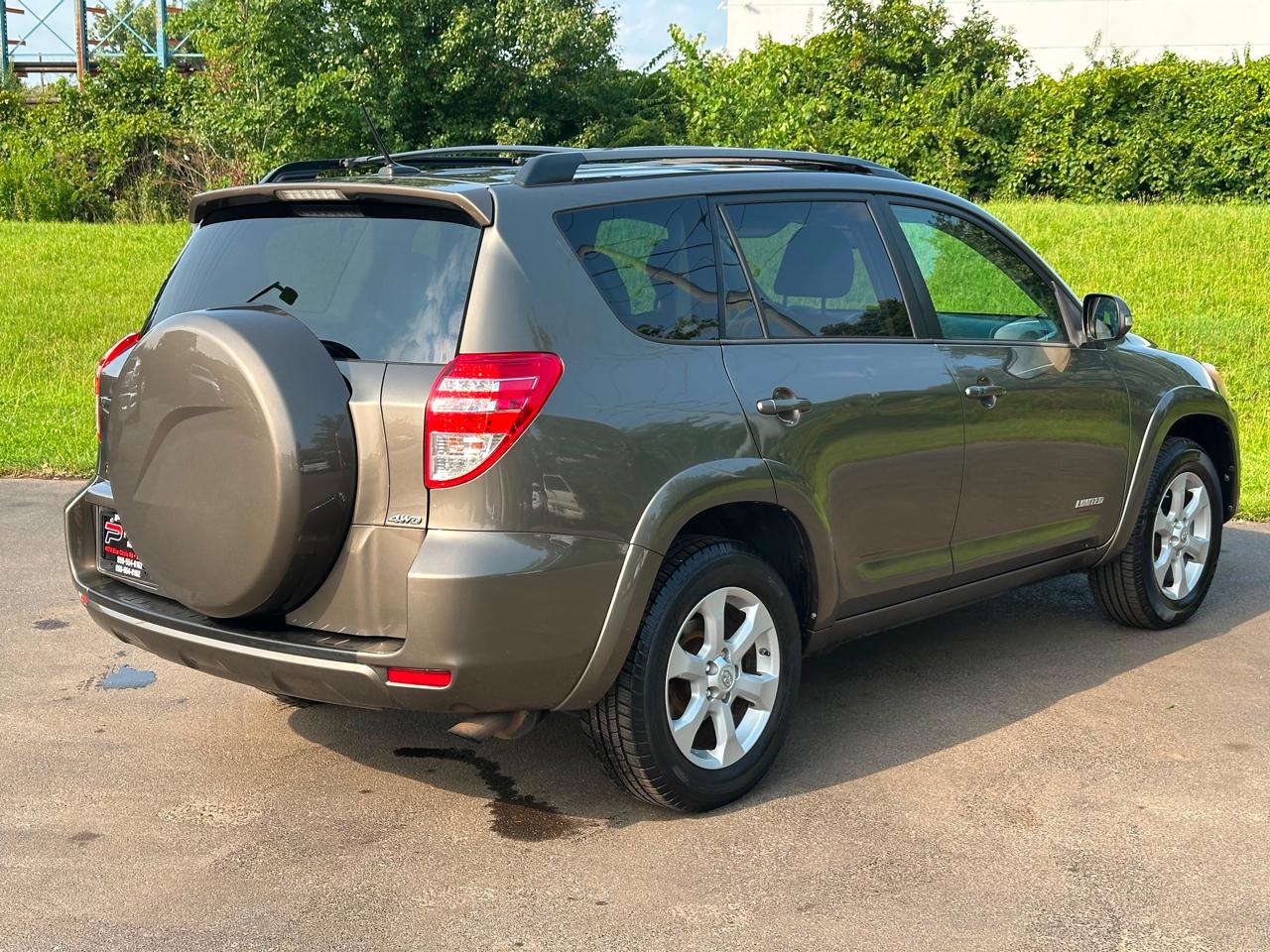 Toyota RAV4 4WD 4dr I4 Limited (Natl) 2012