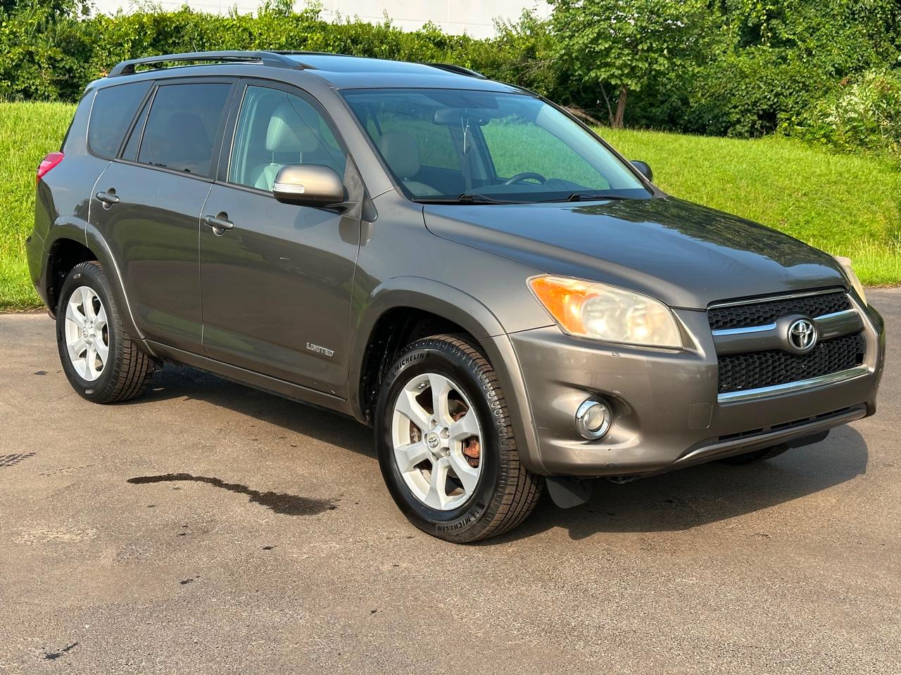 Toyota RAV4 4WD 4dr I4 Limited (Natl) 2012