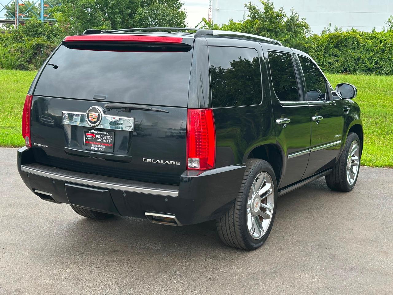 Cadillac Escalade AWD 4dr Platinum Edition 2013