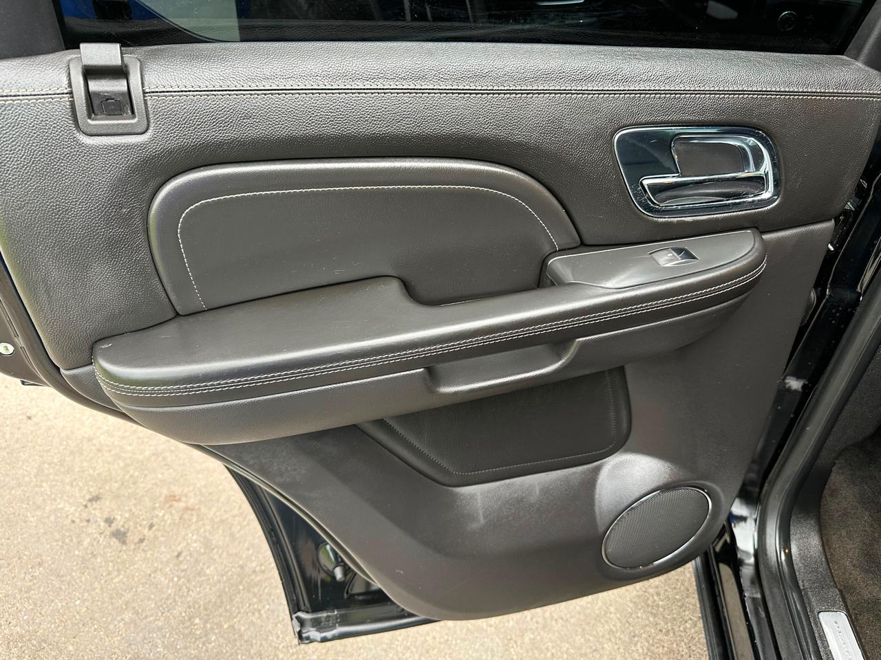 Cadillac Escalade AWD 4dr Platinum Edition 2013