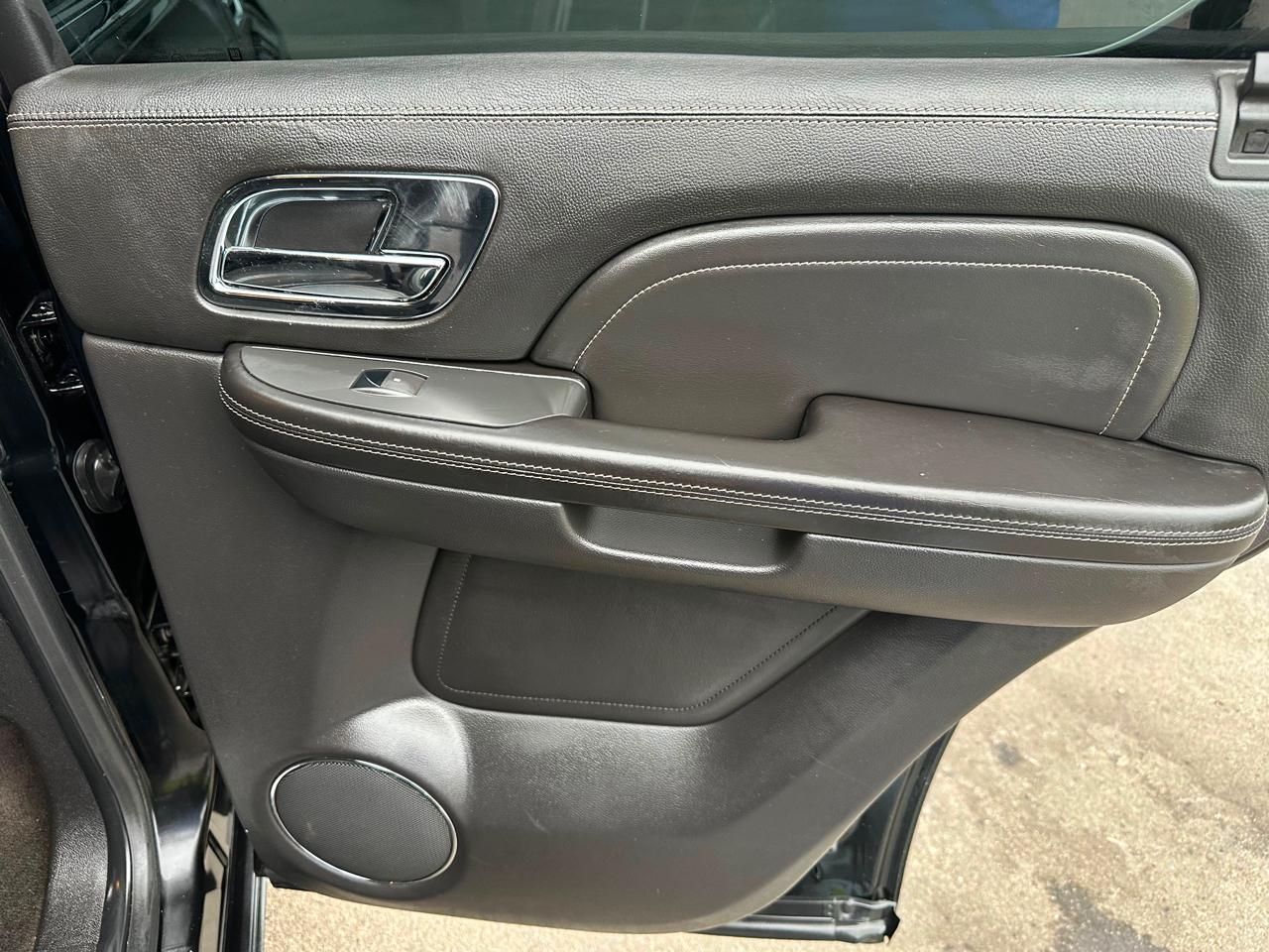 Cadillac Escalade AWD 4dr Platinum Edition 2013