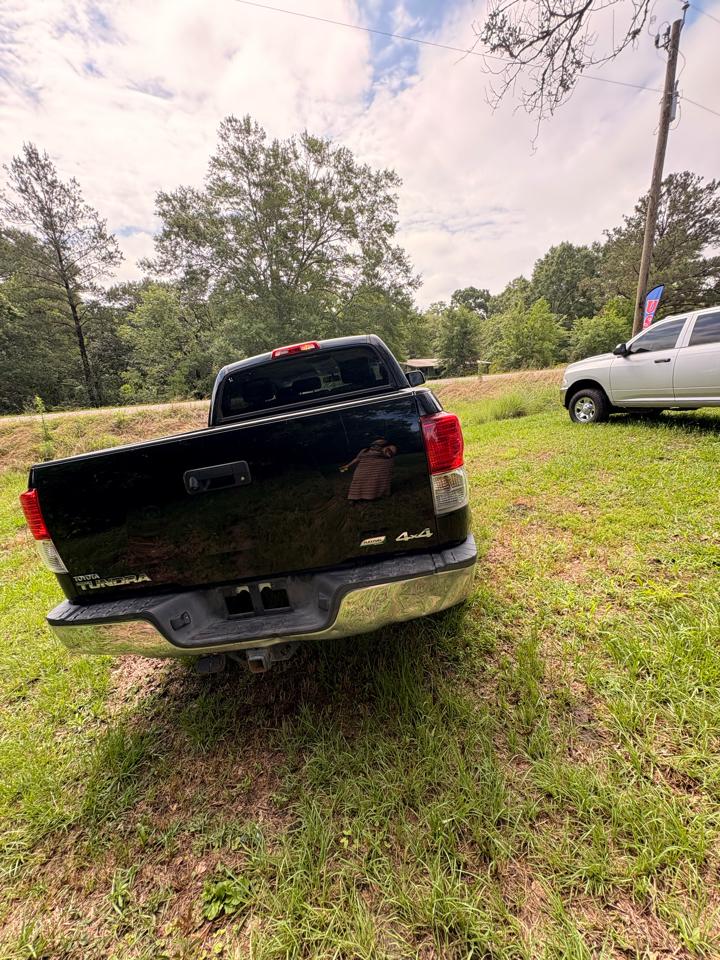 Toyota Tundra  2012