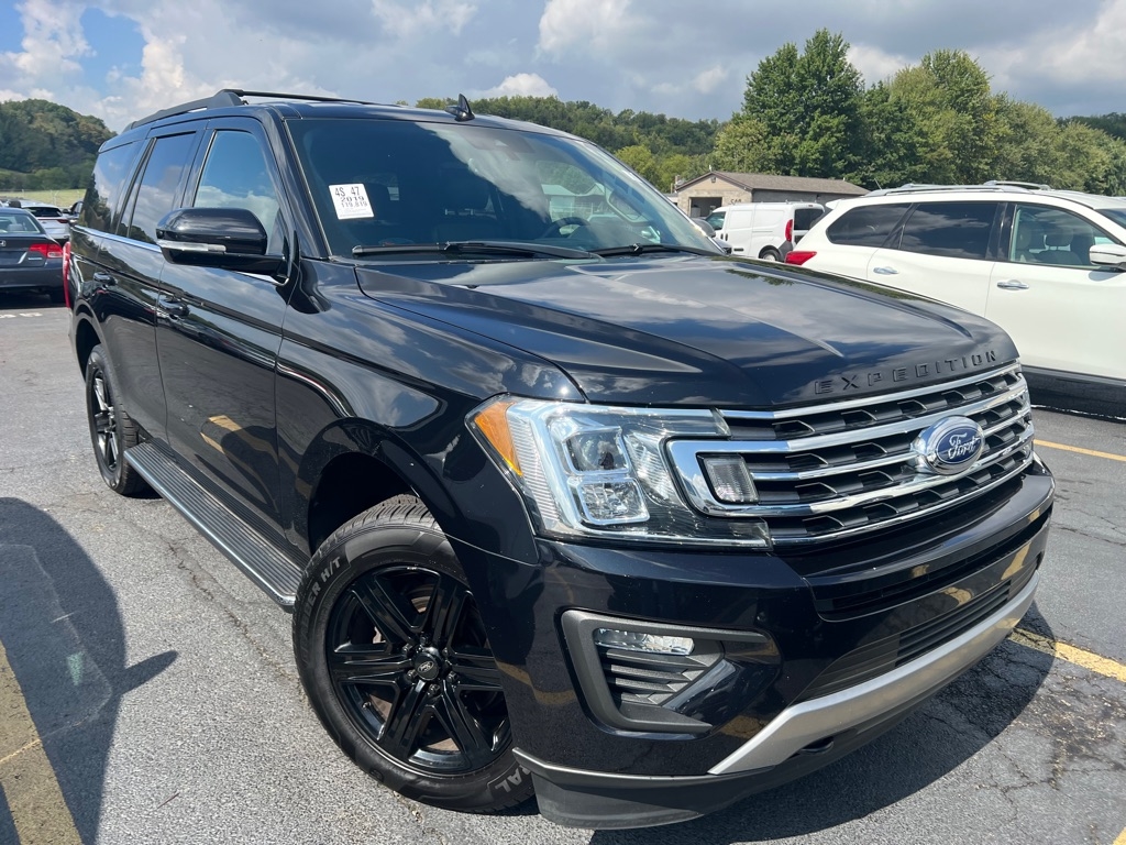 2019 Ford Expedition XLT photo 2