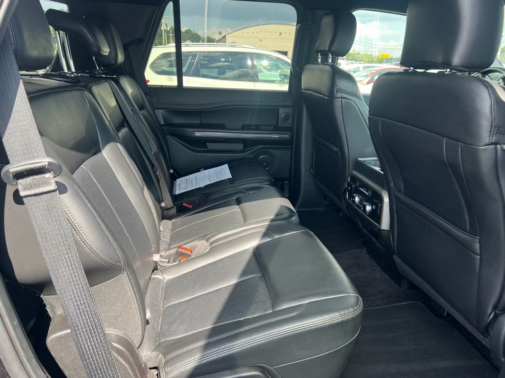 2019 Ford Expedition XLT photo 4