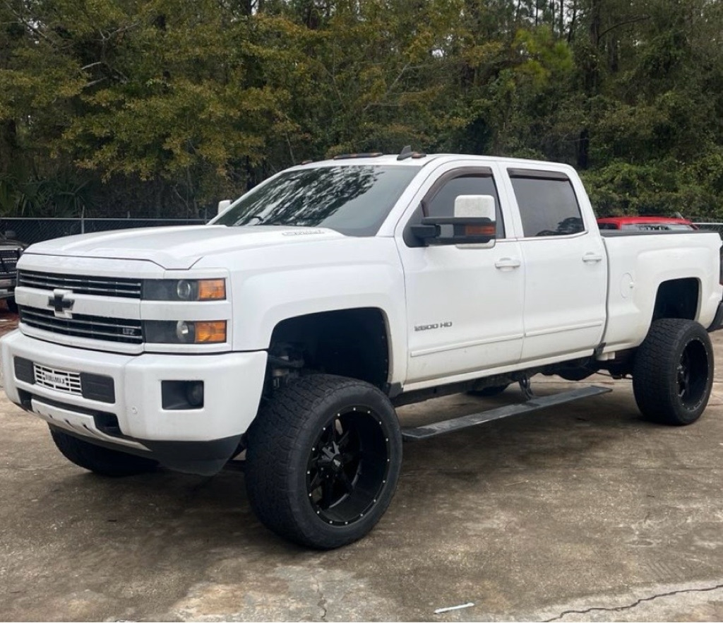 2016 Chevrolet Silverado 2500HD LTZ's photo