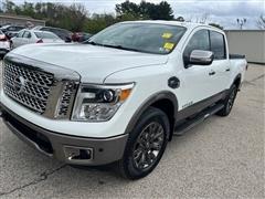 2017 Nissan Titan 