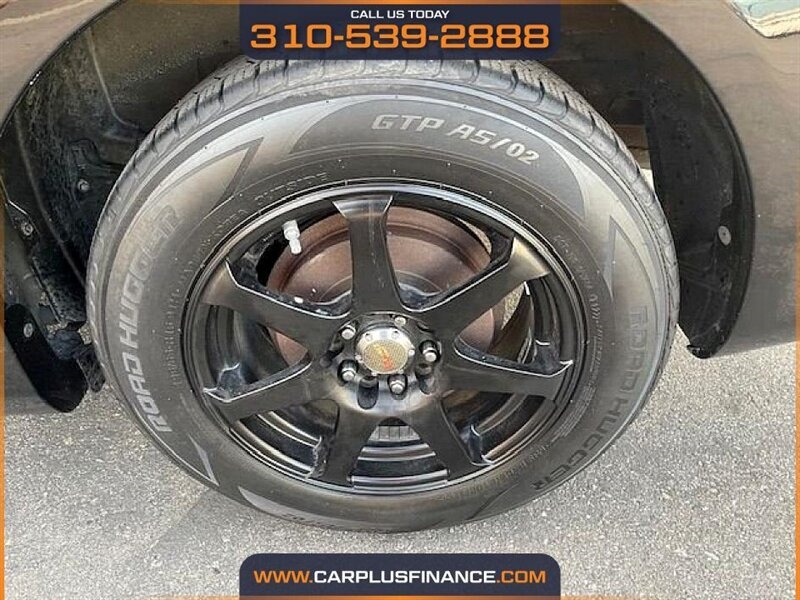 Toyota Corolla LE 4-Speed AT 2011