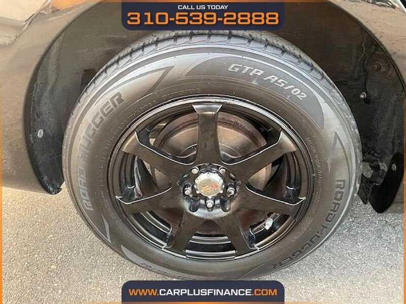 Toyota Corolla LE 4-Speed AT 2011