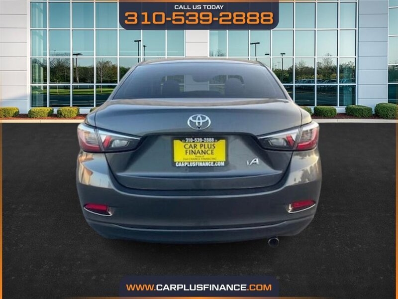 Toyota Yaris iA 6A 2017