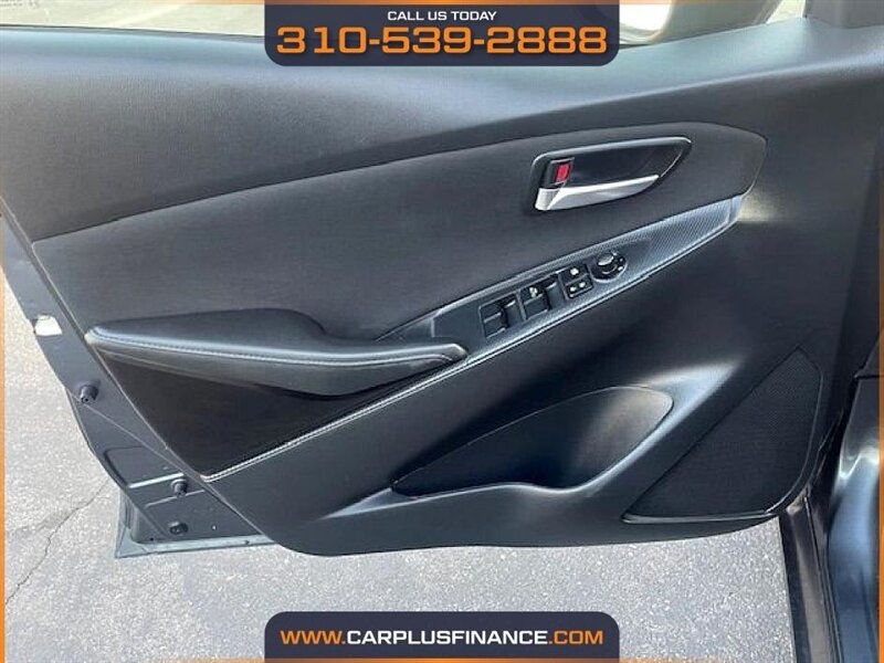 Toyota Yaris iA 6A 2017