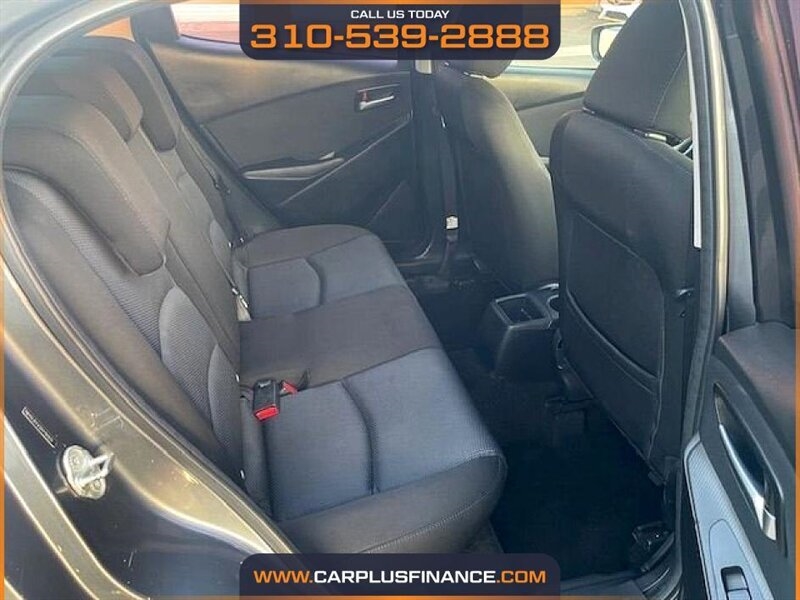 Toyota Yaris iA 6A 2017