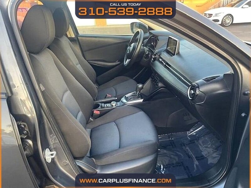 Toyota Yaris iA 6A 2017