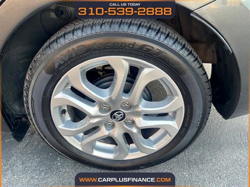 Toyota Yaris iA 6A 2017