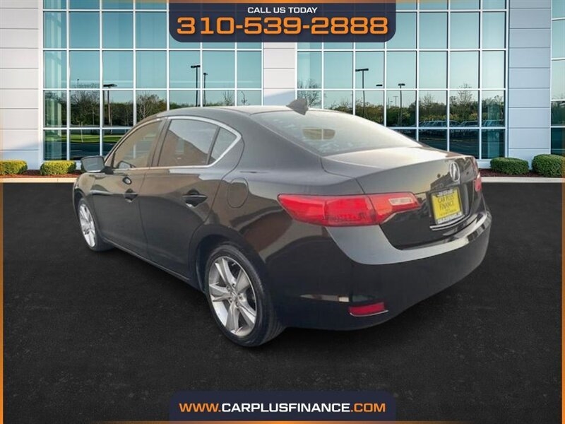 Acura ILX 5-Spd AT 2015