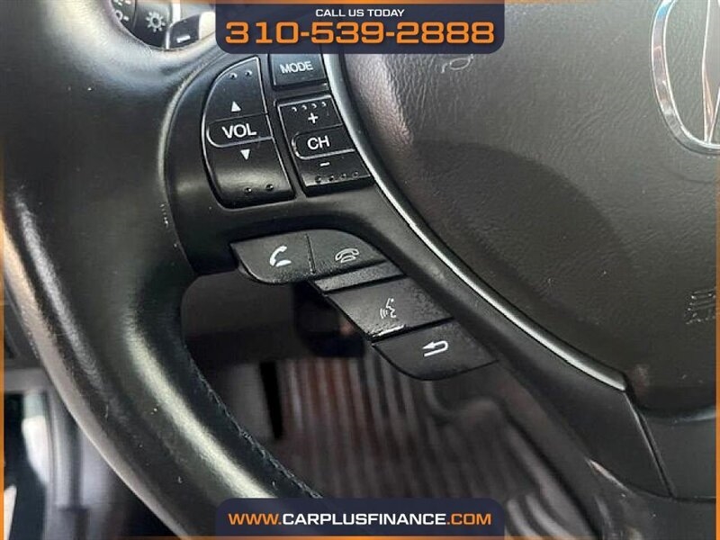 Acura ILX 5-Spd AT 2015