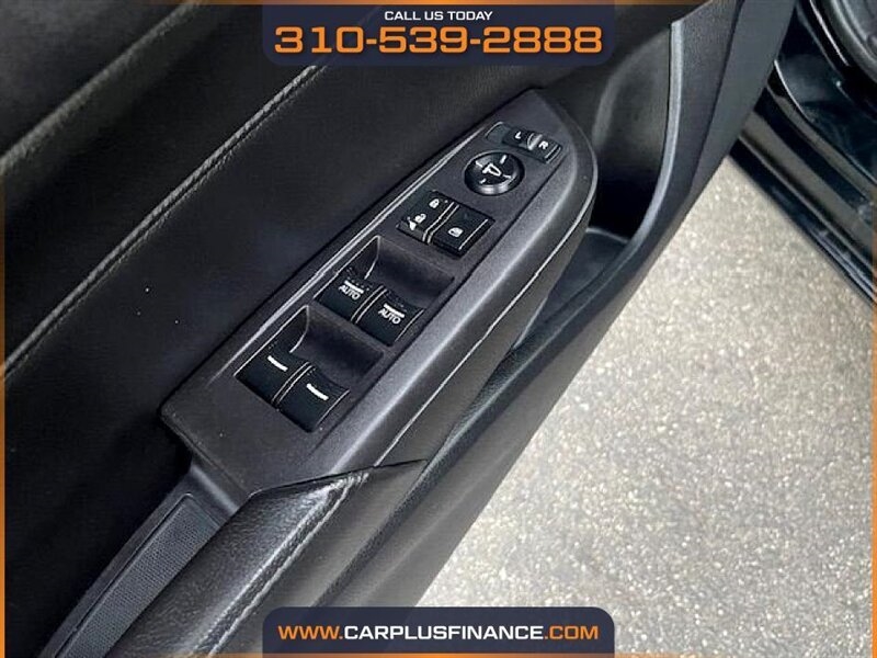 Acura ILX 5-Spd AT 2015