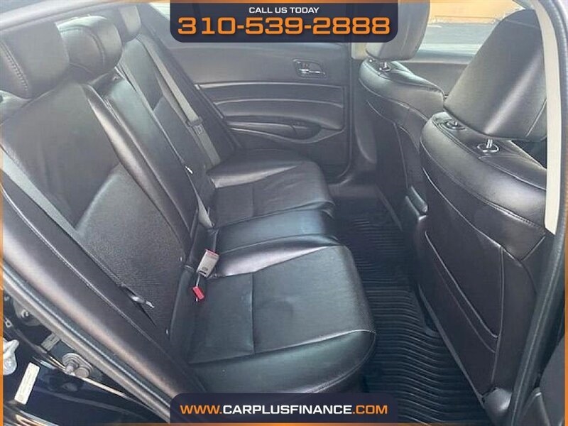 Acura ILX 5-Spd AT 2015