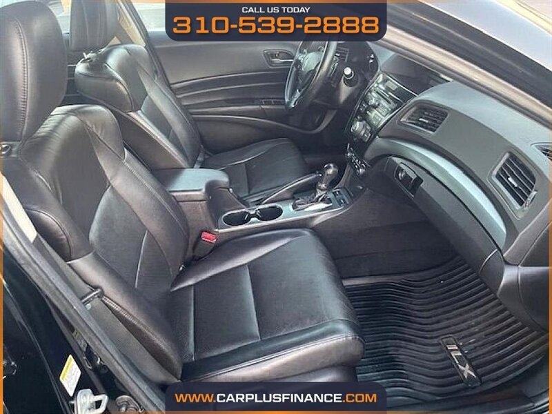 Acura ILX 5-Spd AT 2015