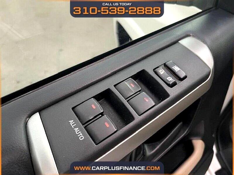 Toyota 4Runner Limited 2WD V6 2010