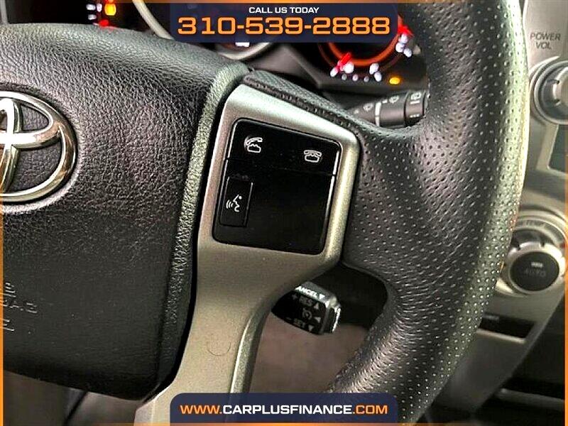 Toyota 4Runner Limited 2WD V6 2010