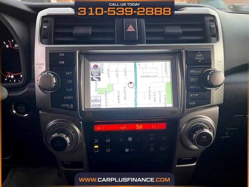 Toyota 4Runner Limited 2WD V6 2010