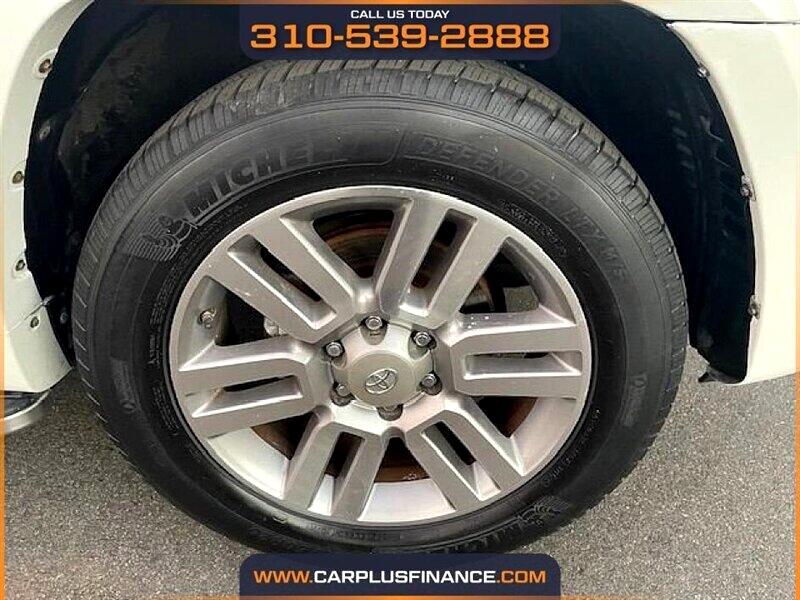 Toyota 4Runner Limited 2WD V6 2010