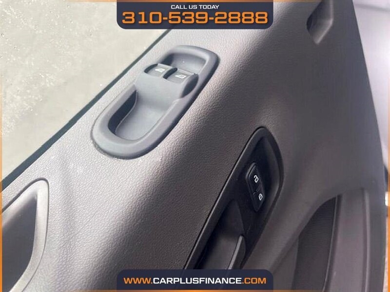 Ford Transit 150 Van Med. Roof w/Sliding Pass. 130-in. WB 2022