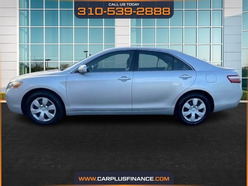 Toyota Camry LE 5-Spd AT 2009