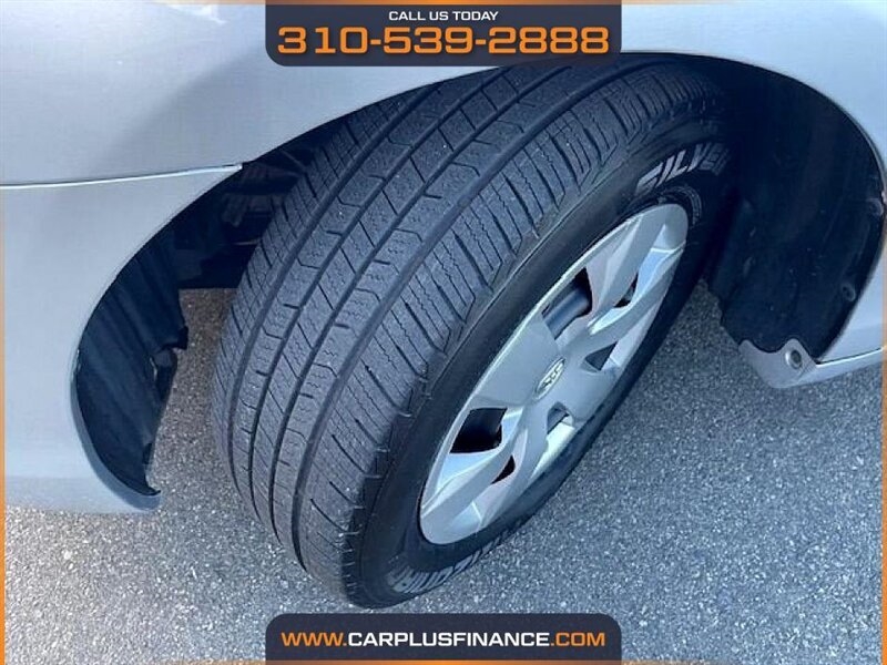 Toyota Camry LE 5-Spd AT 2009