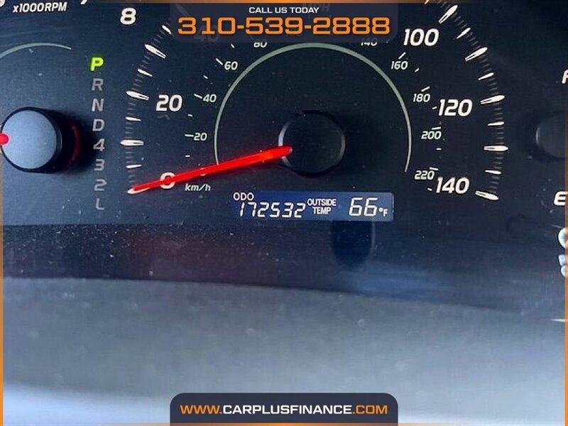 Toyota Camry LE 5-Spd AT 2009