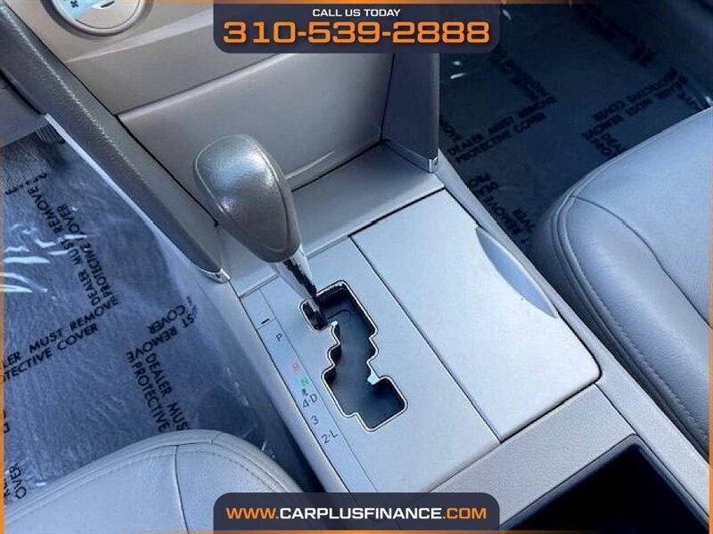 Toyota Camry LE 5-Spd AT 2009