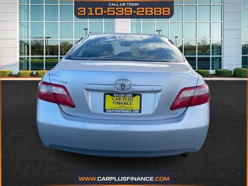 Toyota Camry LE 5-Spd AT 2009