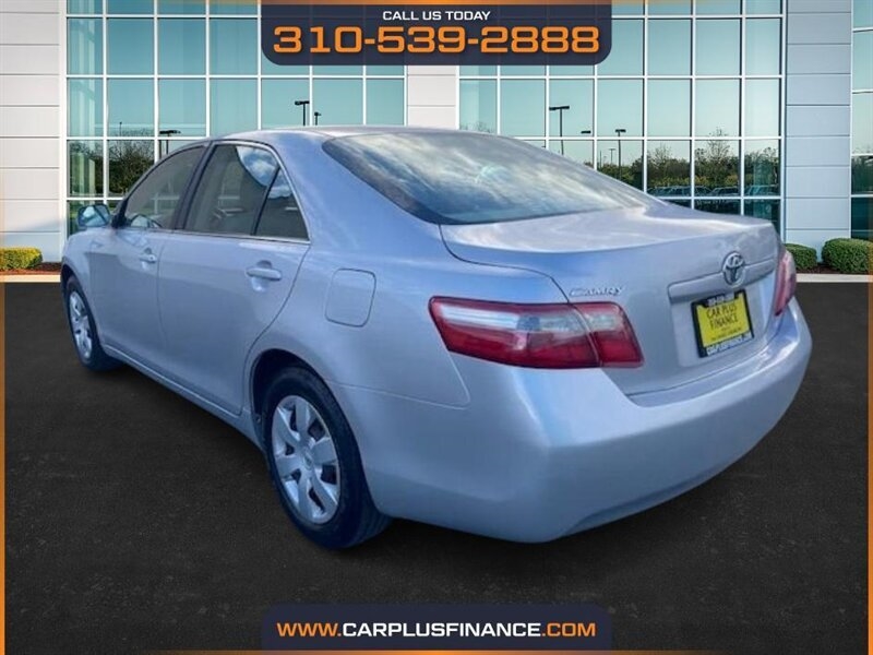 Toyota Camry LE 5-Spd AT 2009