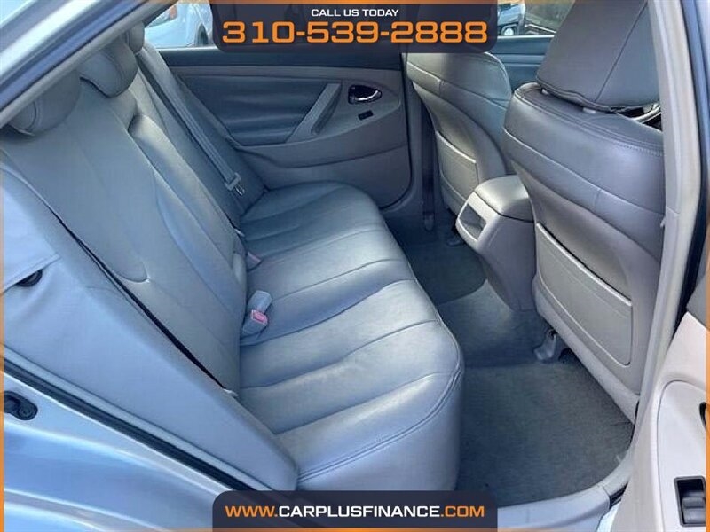 Toyota Camry LE 5-Spd AT 2009