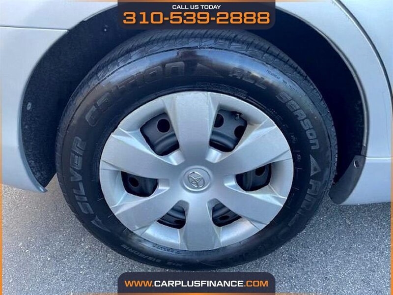 Toyota Camry LE 5-Spd AT 2009