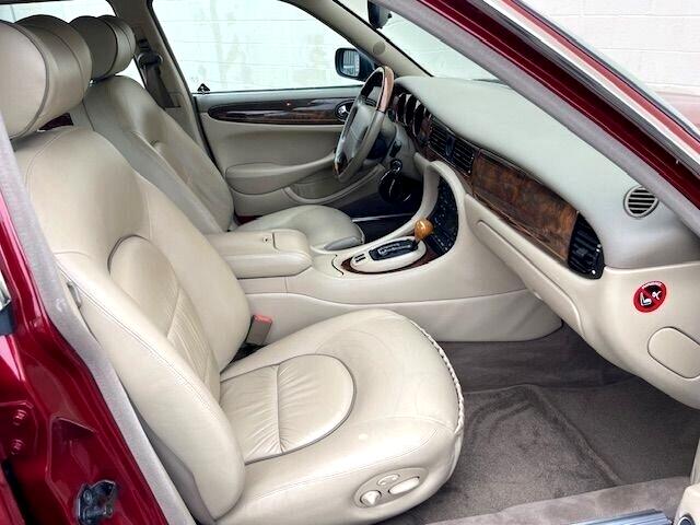 Jaguar XJ-Series Vanden Plas 2001