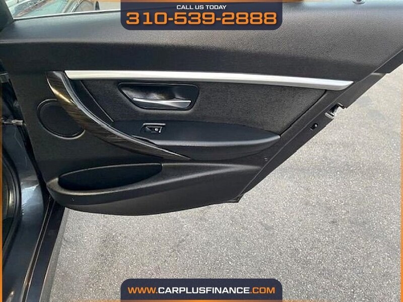 BMW 3-Series 330i SULEV Sedan 2018