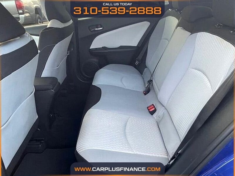 Toyota Prius Two Eco 2017